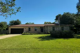 6410 White Oak Dr, Pensacola, FL 32503 - Photo 1