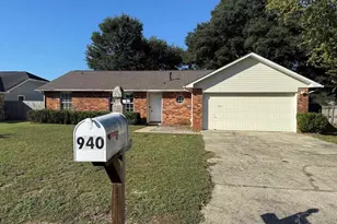 940 Vonna Jo Cir, Pensacola, FL 32506 - Photo 1
