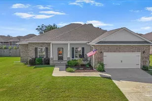 441 Broadleaf Cir, Cantonment, FL 32533 - Photo 1