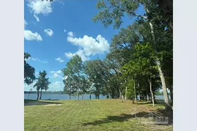 7586 Old Bay Pointe Rd, Milton, FL 32583 - Photo 1