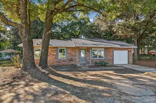 6439 Kennington Cir, Milton, FL 32570 - Photo 1