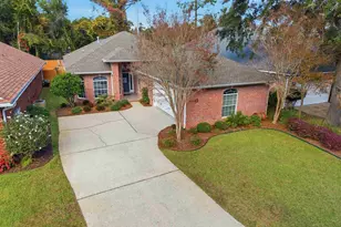 4062 Oak Pointe Dr, Gulf Breeze, FL 32563 - Photo 1