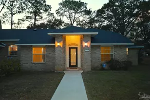 521 Long Lake Dr, Pensacola, FL 32506 - Photo 1