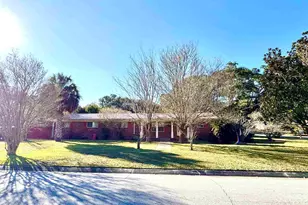 1407 John Carroll Dr, Pensacola, FL 32504 - Photo 1