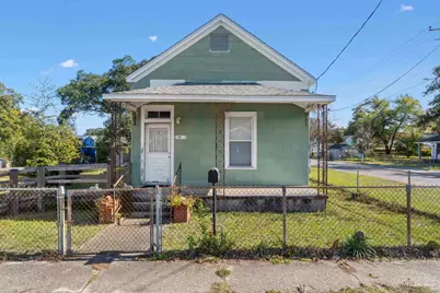 796 S E St, Pensacola, FL 32502 - Photo 1