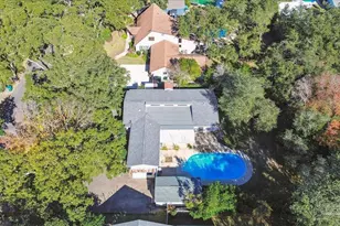 16 McLane Rd, Gulf Breeze, FL 32561 - Photo 1