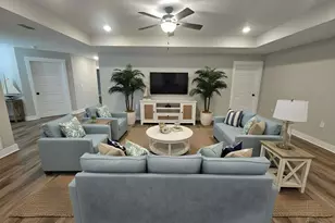 3123 Lynn Dr, Navarre, FL 32566 - Photo 1