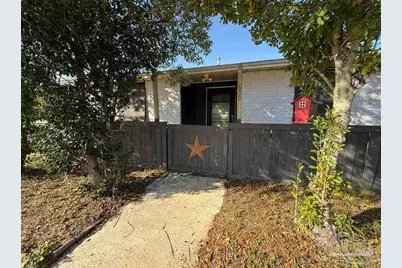 600 E Bobe St, Pensacola, FL 32503 - Photo 1
