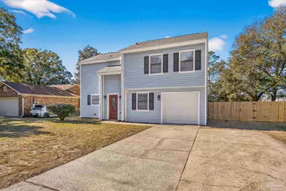 5877 Somerset Dr, Pensacola, FL 32526 - Photo 1