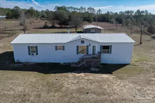 5278 Santa Gertrudas Dr, Milton, FL 32583 - Photo 1