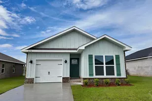 8154 Fox Hunt Dr, Milton, FL 32583 - Photo 1