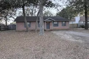 6023 Hamilton Bridge Rd, Milton, FL 32570 - Photo 1