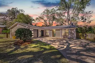 6056 W Shore Dr, Pensacola, FL 32526 - Photo 1