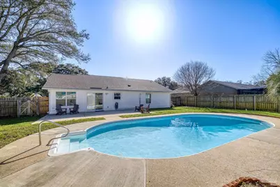 1265 Sanibel Ln, Gulf Breeze, FL 32563 - Photo 1