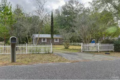 5755 Azalea Ave, Milton, FL 32570 - Photo 1