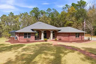 556 Tara Rd, Cantonment, FL 32533 - Photo 1