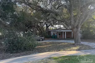 401 Fairpoint Dr, Gulf Breeze, FL 32561 - Photo 1