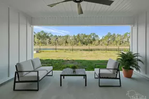 4010 Whitetail Ln, Pensacola, FL 32526 - Photo 1