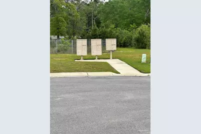 1252 Meadow Trl, Cantonment, FL 32533 - Photo 7
