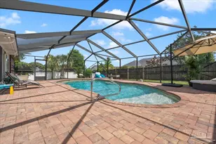 25 Bartlett Cir, Pensacola, FL 32505 - Photo 1