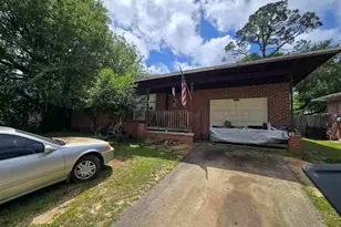 1210 Suburban Dr, Pensacola, FL 32505 - Photo 1