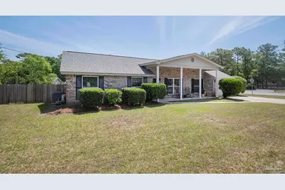 5700 Langley Cir, Pensacola, FL 32504 - Photo 1
