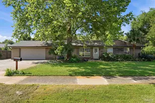 353 Fairpoint Dr, Gulf Breeze, FL 32561 - Photo 1