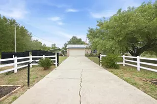 9460 American Farms Rd, Milton, FL 32583 - Photo 1