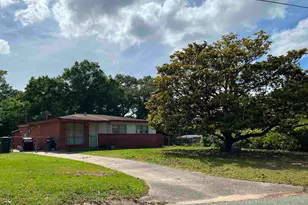 1101 Desmonde Dr, Pensacola, FL 32505 - Photo 1