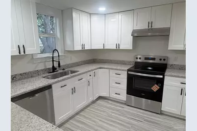 916 Brookhills Dr, Cantonment, FL 32533 - Photo 1