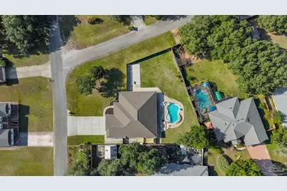 2365 Crescent Rd, Navarre, FL 32566 - Photo 1