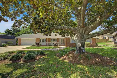 204 Nandina Rd, Gulf Breeze, FL 32561 - Photo 1