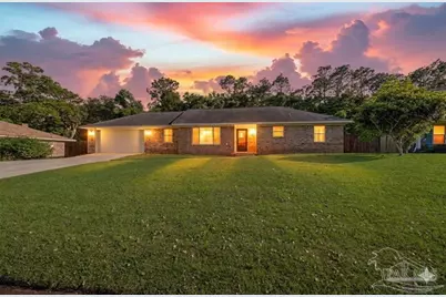 225 Bordeaux St, Pensacola, FL 32503 - Photo 1