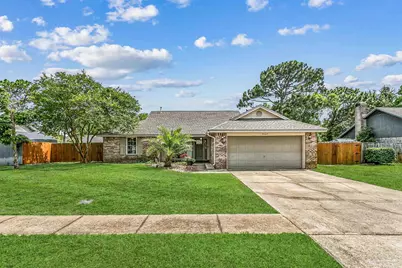 9409 Victoria Ln, Navarre, FL 32566 - Photo 1