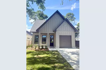 1304 E Fisher, Pensacola, FL 32503 - Photo 1