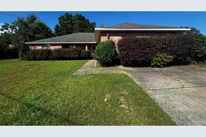 5277 Crystal Creek Dr, Pace, FL 32571 - Photo 1