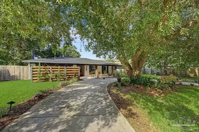 302 Bear Dr, Gulf Breeze, FL 32561 - Photo 1