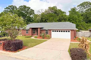 2634 Southern Oaks Dr, Cantonment, FL 32533 - Photo 1