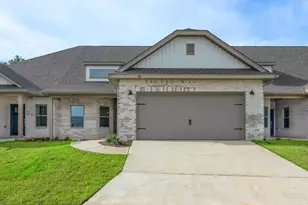 718 Canary Ct, Cantonment, FL 32533 - Photo 1