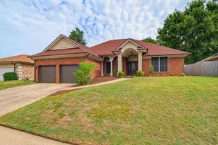 2101 Pin High Dr, Pensacola, FL 32526 - Photo 1