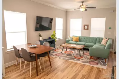 721 W Zarragossa St, Pensacola, FL 32503 - Photo 1