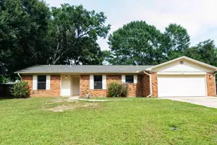 3908 Deerwood Cir, Pace, FL 32571 - Photo 1