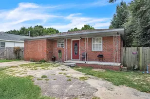 1815 W Wright St, Pensacola, FL 32502 - Photo 1