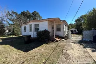 1215 Wilson Ave, Pensacola, FL 32507 - Photo 1