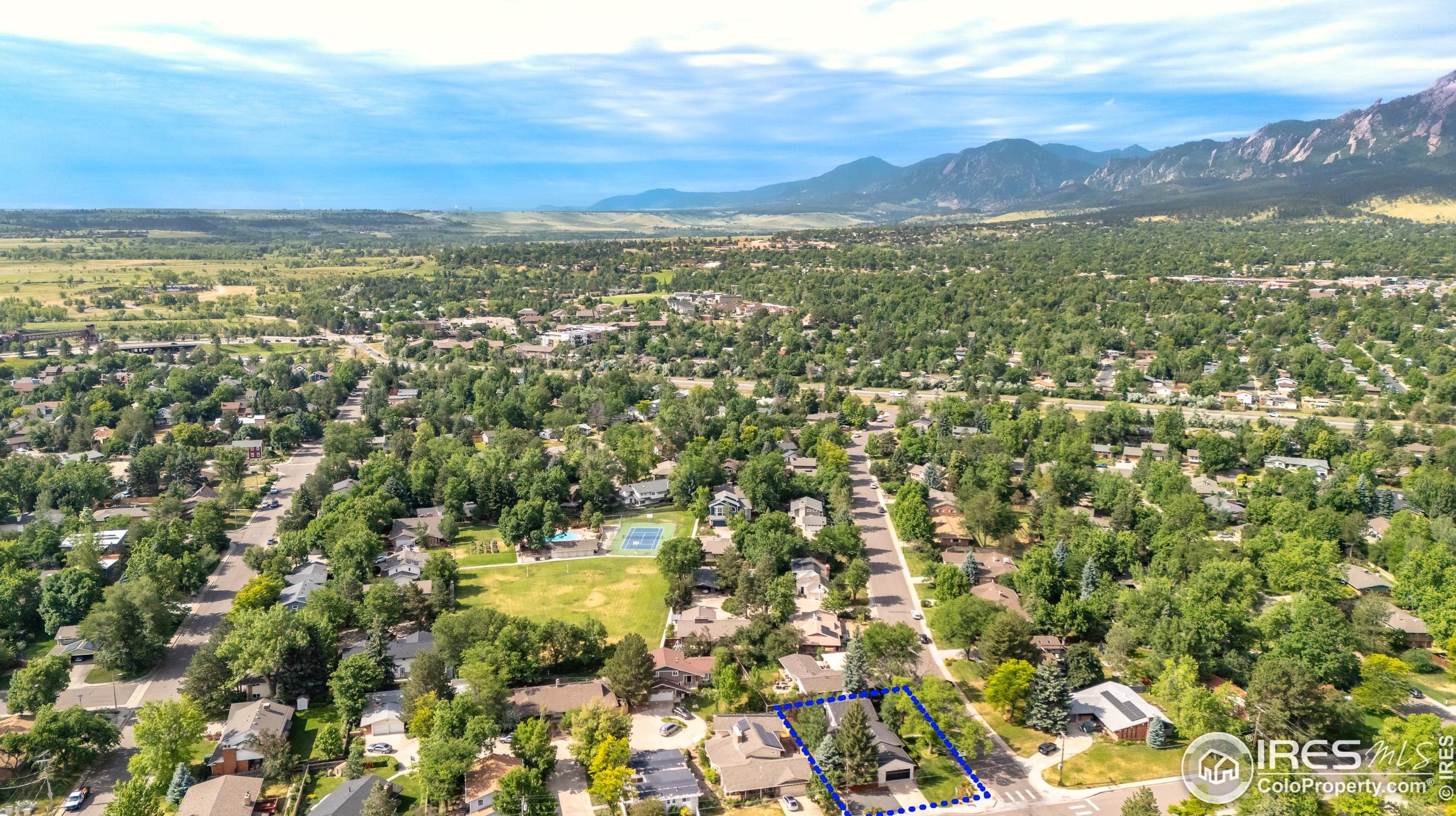 290 Mohawk Dr, Boulder CO  80303-3650 exterior