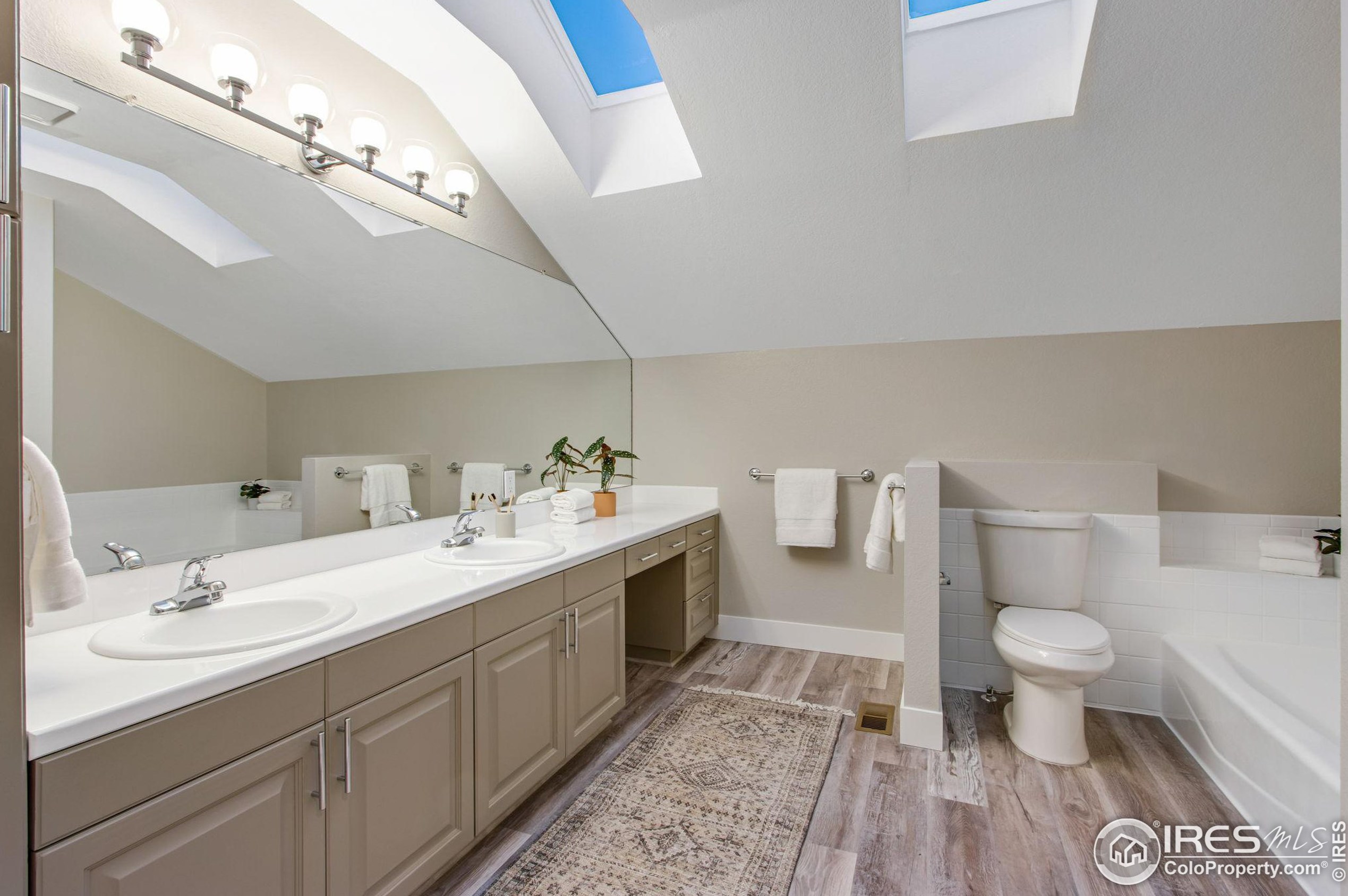 1717 Lindenwood Dr, Fort Collins CO  80524-2280 exterior