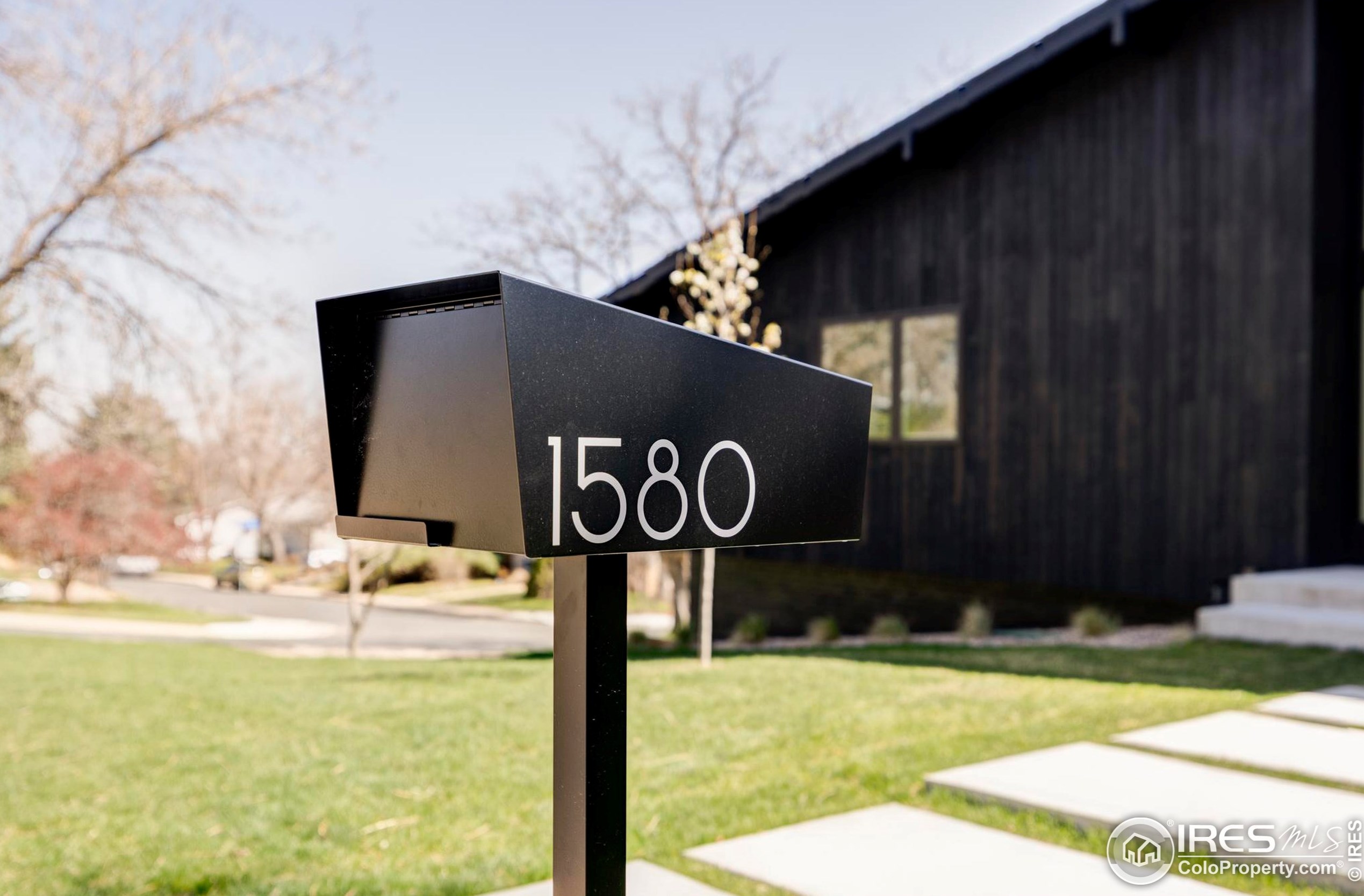 1580 Moss Rock Pl, Boulder CO  80304-1543 exterior