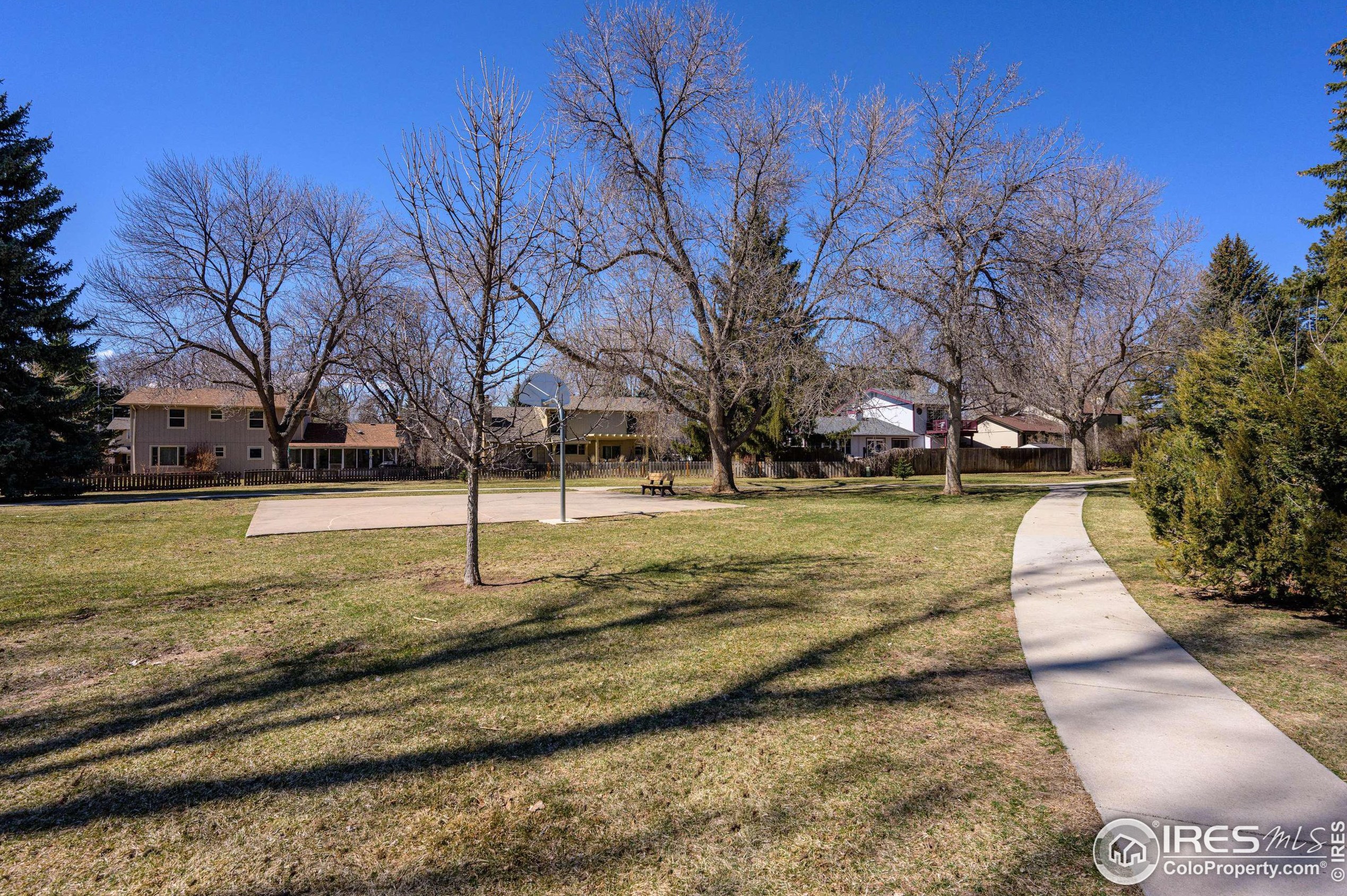 1712 Lakeshore Dr, Fort Collins CO  80525-2422 exterior