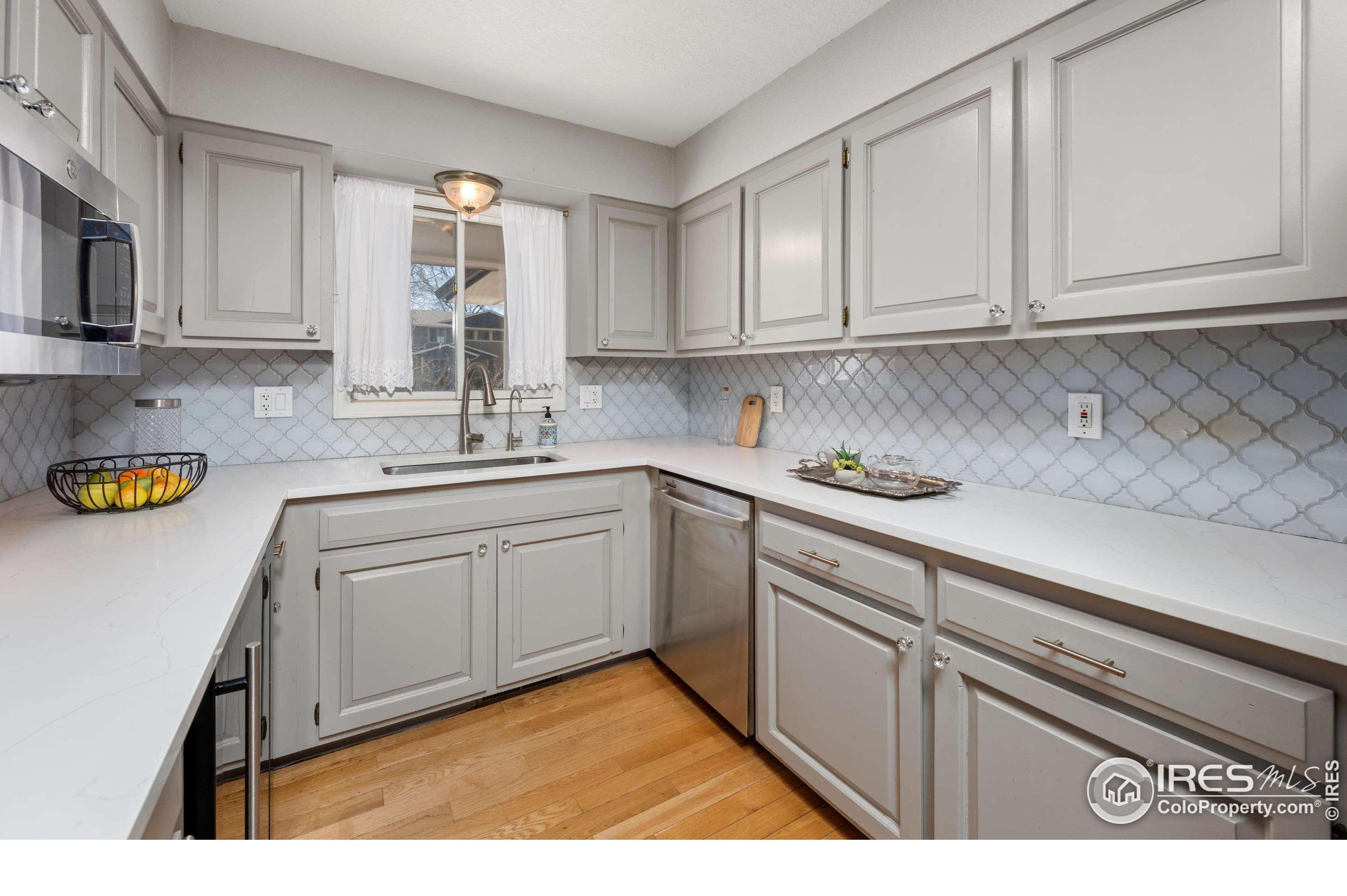 1712 Lakeshore Dr, Fort Collins CO  80525-2422 exterior