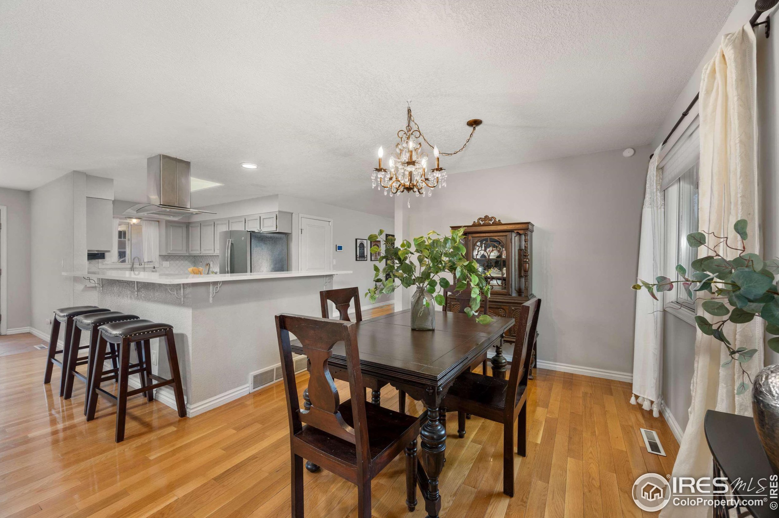 1712 Lakeshore Dr, Fort Collins CO  80525-2422 exterior
